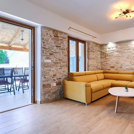 Holiday home Stara Hiza By Interhome Liznjan